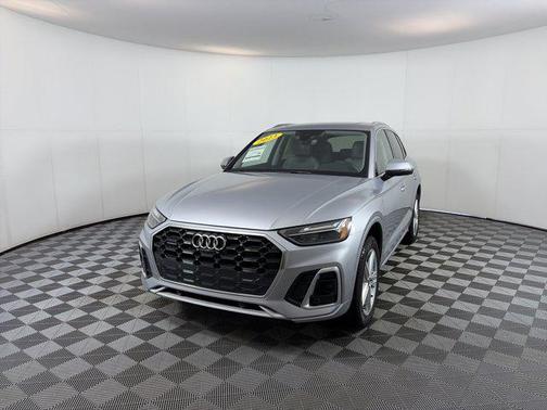 2023 Audi Q5 S line Premium Plus