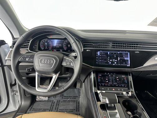 2025 Audi Q8 Premium Plus 55 TFSI quattro