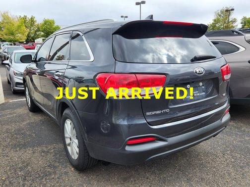 2018 Kia Sorento LX