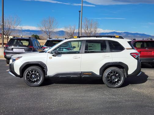 Crystal White Pearl 2026 Subaru Forester Wilderness