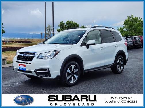 Crystal White Pearl 2017 Subaru Forester 2.5i Premium