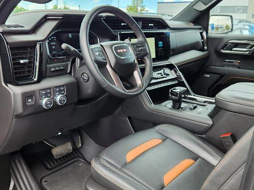 Onyx Black 2025 GMC Sierra 1500 AT4
