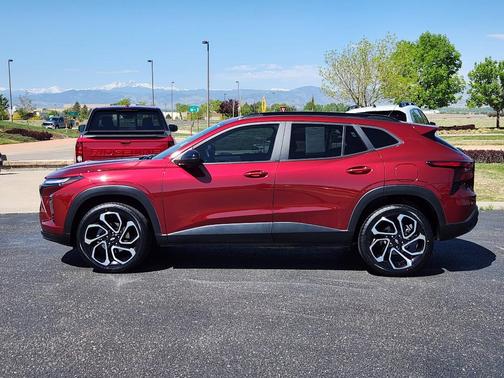 Crimson Metallic 2024 Chevrolet Trax 2RS