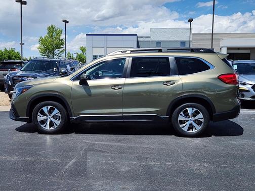 Autumn Green Metallic 2023 Subaru Ascent Premium 7-Passenger