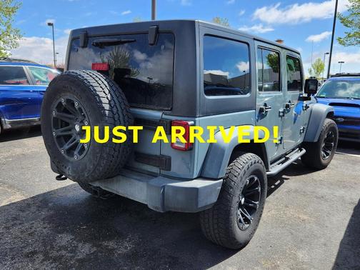 Anvil Clearcoat 2014 Jeep Wrangler Unlimited Sport