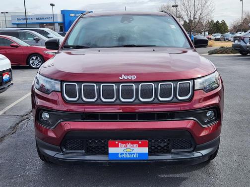 2022 Jeep Compass Latitude Lux