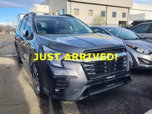 Magnetite Gray Metallic 2023 Subaru Ascent Limited 8-Passenger