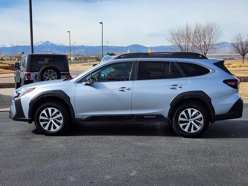 2024 Subaru Outback Premium