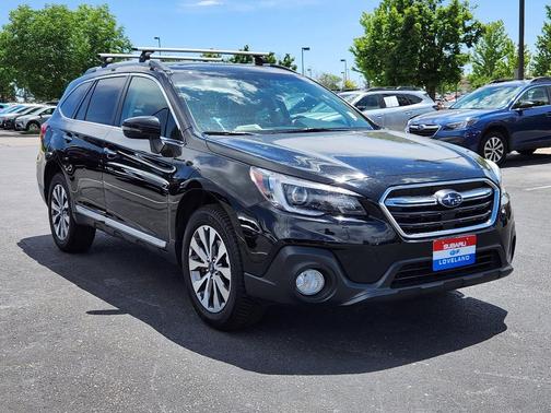 Crystal Black Silica 2019 Subaru Outback 3.6R Touring