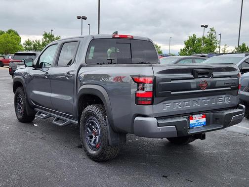 Gun Metallic 2025 Nissan Frontier PRO-4X