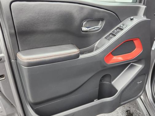 Gun Metallic 2025 Nissan Frontier PRO-4X