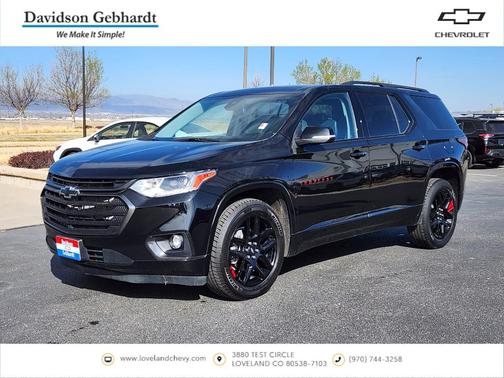Mosaic Black Metallic 2021 Chevrolet Traverse Premier