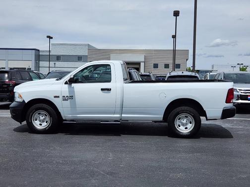Bright White Clearcoat 2019 RAM 1500 Classic Tradesman