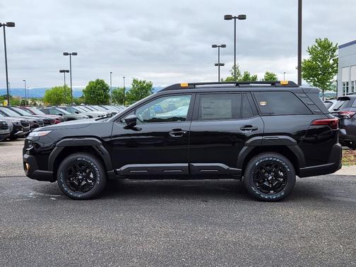 Crystal Black Silica 2026 Subaru Outback Wilderness