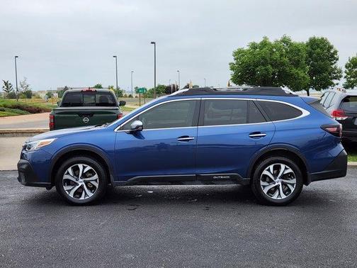2022 Subaru Outback Touring XT