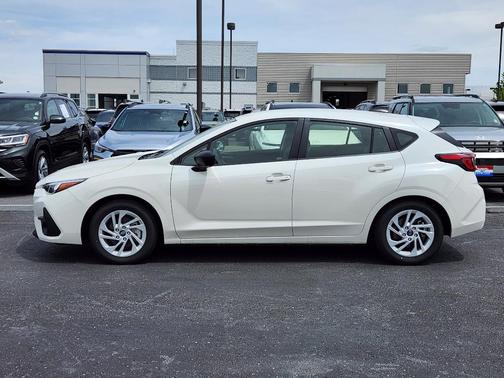 Crystal White Pearl 2025 Subaru Impreza Base