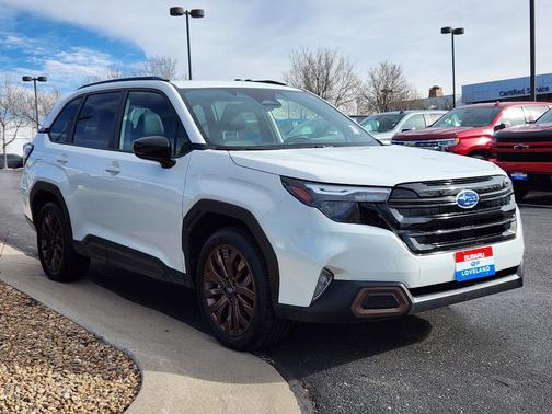 Crystal White Pearl 2025 Subaru Forester Sport
