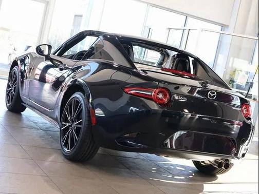 2025 Mazda MX-5 Miata RF Grand Touring