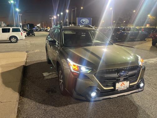 2025 Subaru Outback Premium