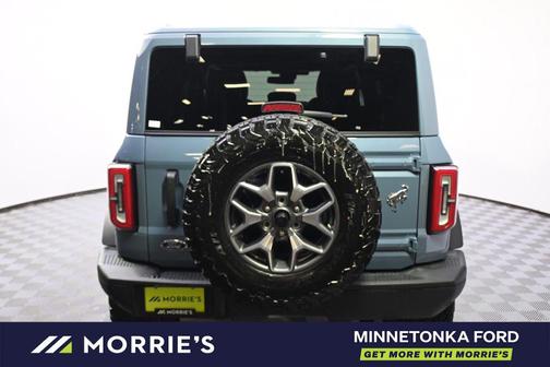 Azure Gray Metallic Tri-Coat 2025 Ford Bronco Badlands