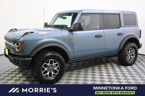 Azure Gray Metallic Tri-Coat 2025 Ford Bronco Badlands