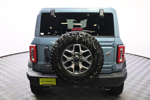 Azure Gray Metallic Tri-Coat 2025 Ford Bronco Badlands