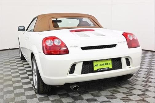 2004 Toyota MR2 Base