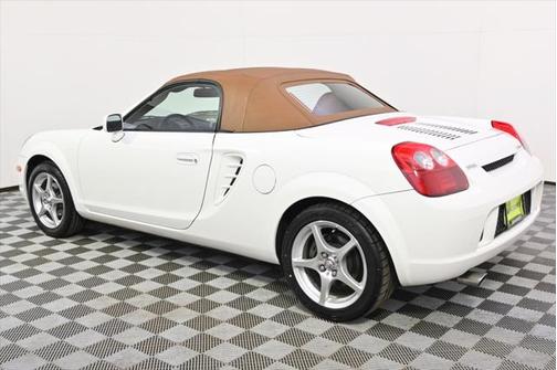 2004 Toyota MR2 Base