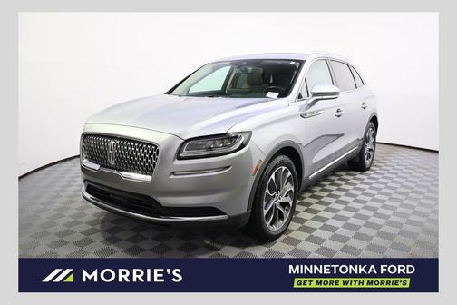Silver Radiance Metallic Clearcoat 2023 Lincoln Nautilus Reserve