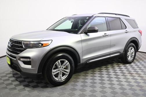 Iconic Silver Metallic 2020 Ford Explorer XLT