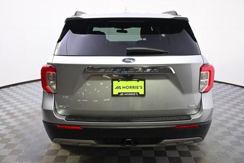 Iconic Silver Metallic 2020 Ford Explorer XLT