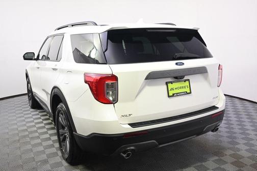 Star White Metallic Tri-Coat 2023 Ford Explorer XLT