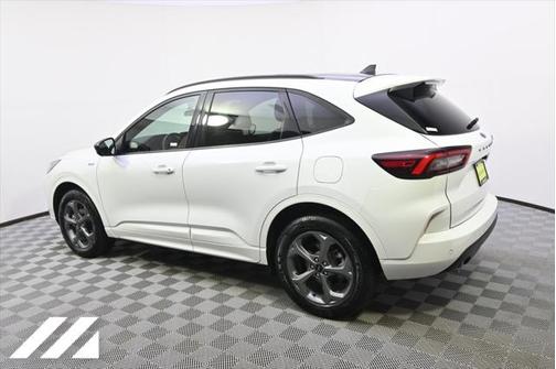 Oxford White 2023 Ford Escape ST-Line