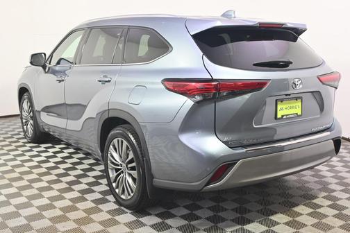 2020 Toyota Highlander Platinum