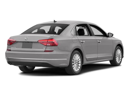 Reflex Silver Metallic 2016 Volkswagen Passat 1.8T SE w/Technology