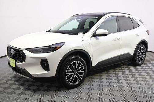 2025 Ford Escape PHEV SE