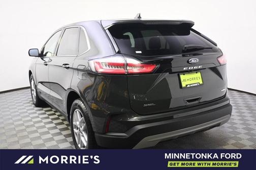 Forged Green Metallic 2023 Ford Edge SEL