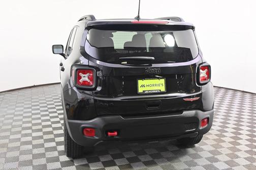2023 Jeep Renegade Trailhawk