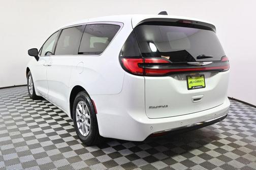 Bright White Clearcoat 2023 Chrysler Pacifica Touring L
