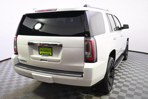 White Frost Tricoat 2016 GMC Yukon Denali