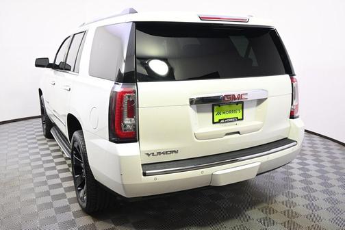 White Frost Tricoat 2016 GMC Yukon Denali