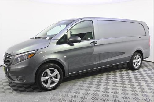 2022 Mercedes-Benz Metris Base