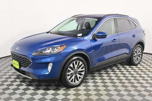 2022 Ford Escape Titanium