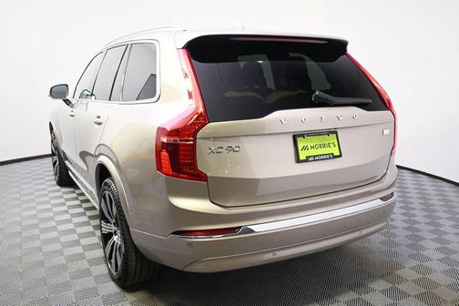2024 Volvo XC90 Recharge Plug-In Hybrid T8 Ultimate Bright Theme 7-Seater