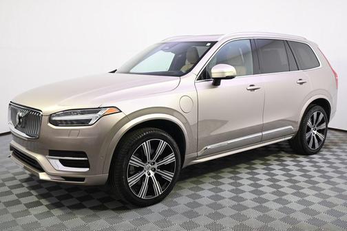 2024 Volvo XC90 Recharge Plug-In Hybrid T8 Ultimate Bright Theme 7-Seater