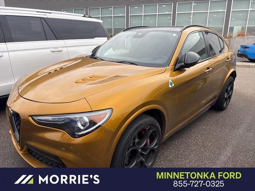 2022 Alfa Romeo Stelvio Quadrifoglio