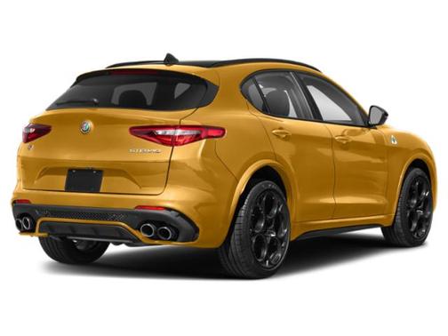 2022 Alfa Romeo Stelvio Quadrifoglio