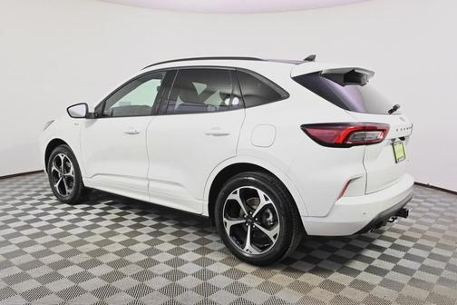 2025 Ford Escape ST-Line Elite