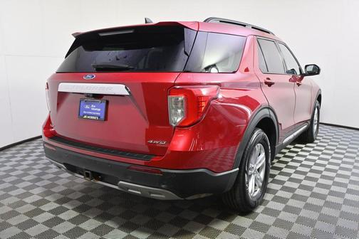 Rapid Red Metallic Tinted Clearcoat 2023 Ford Explorer XLT
