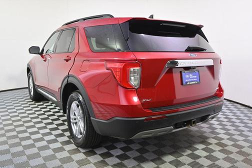 Rapid Red Metallic Tinted Clearcoat 2023 Ford Explorer XLT